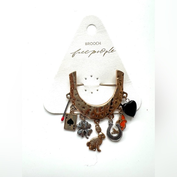 Free People Golden Horseshoe Lucky Charm Brooch with Gold and Black Accents NWT - Picture 1 of 2